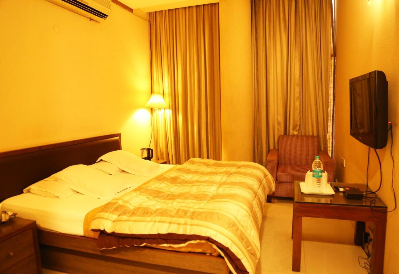 Hotel H26 Chandīgarh 외부 사진